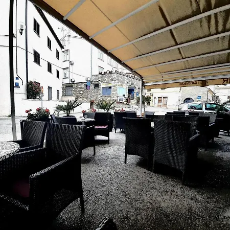 Apartmán Old *